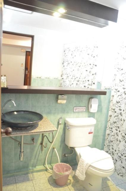 Baan Chalelarn Hotel Hua Hin Room photo