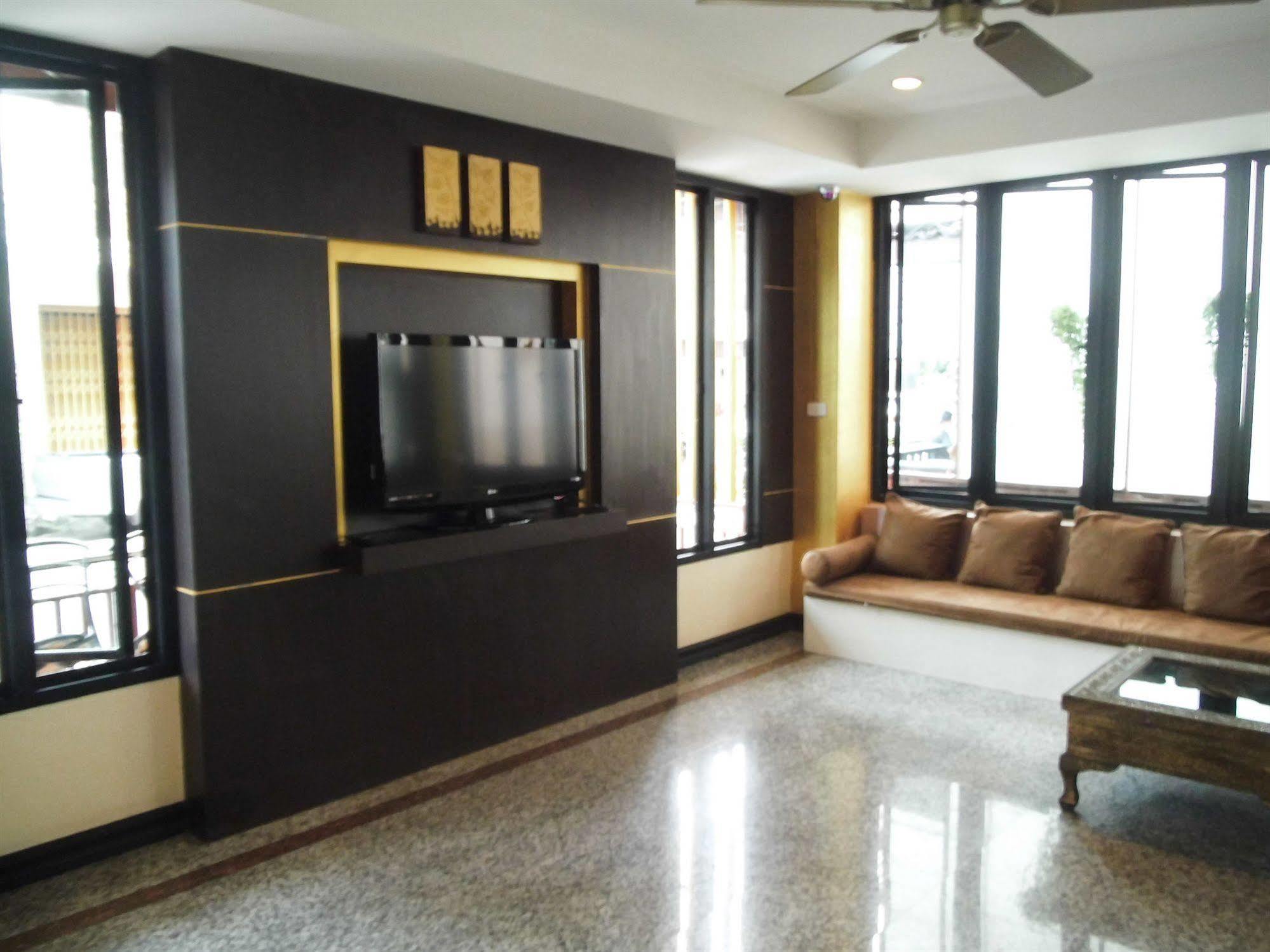 Baan Chalelarn Hotel Hua Hin Exterior photo