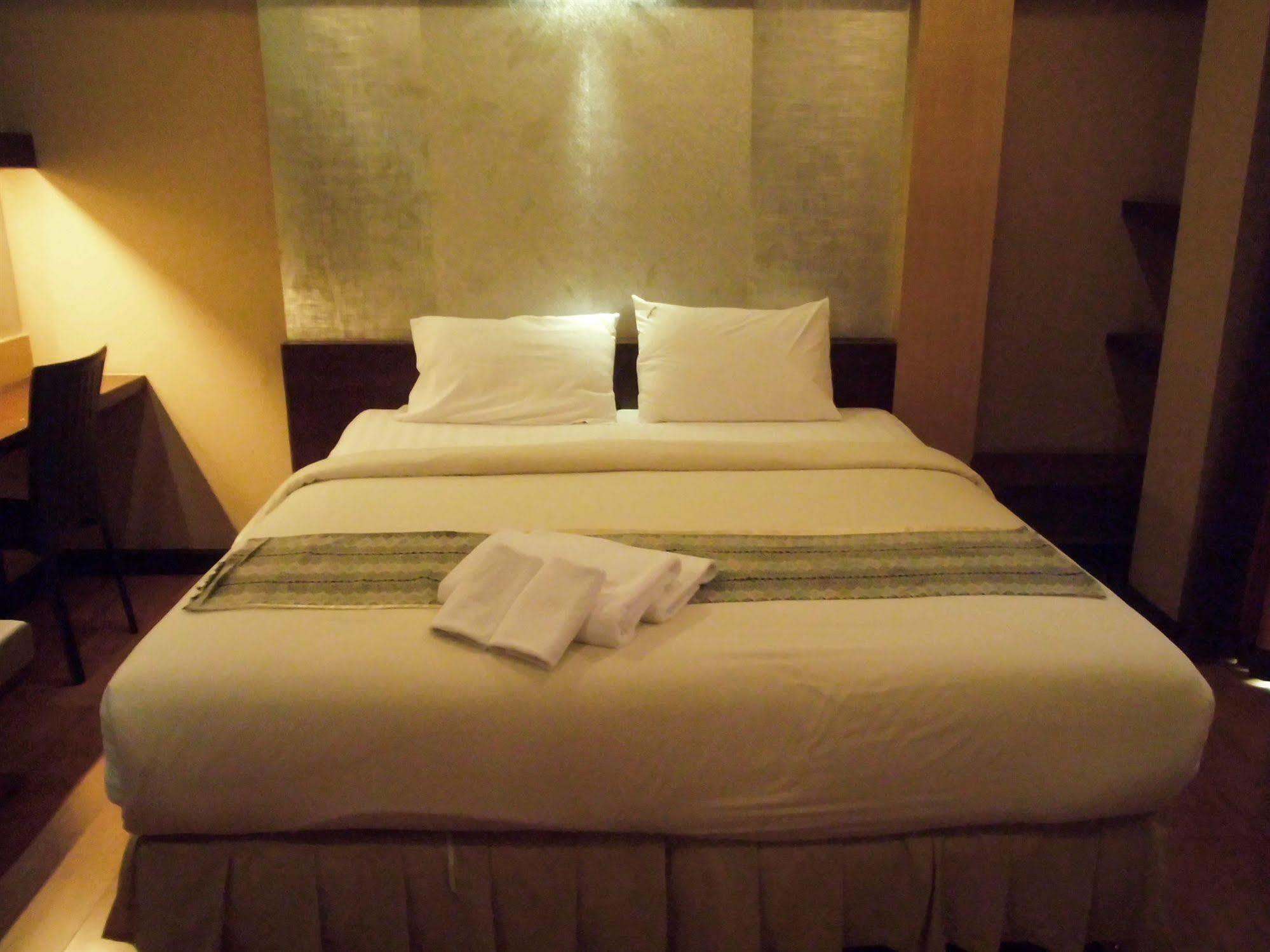 Baan Chalelarn Hotel Hua Hin Exterior photo